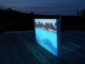 vopsea proiectii din spate pe sticla